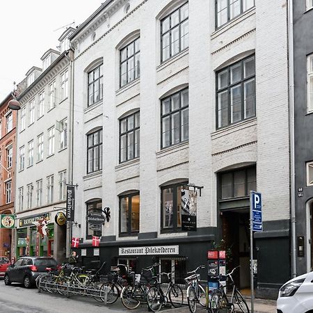 Sanders Arrow - Chic Three-Bedroom Apartment In The Middle Of Copenhagen Exterior photo
